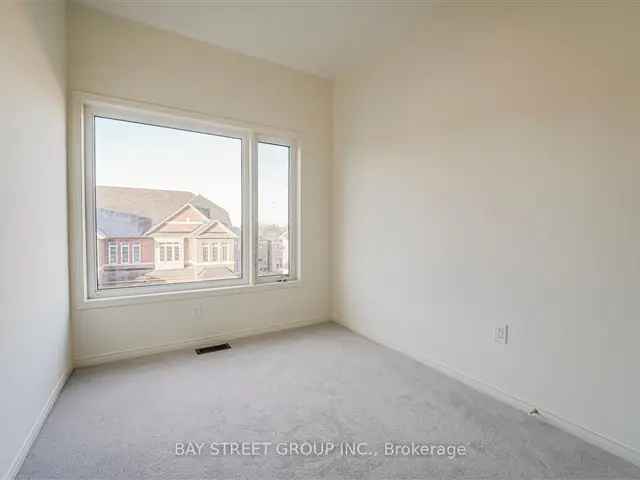 Bright Spacious Townhouse in Richmond Green Park