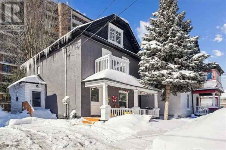 Peterborough Downtown Duplex - 5 Bed 3 Bath - Investor Opportunity