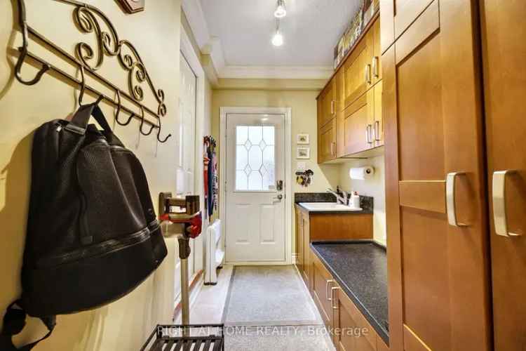 Luxury Family Home in Richmond Hills Westbrook