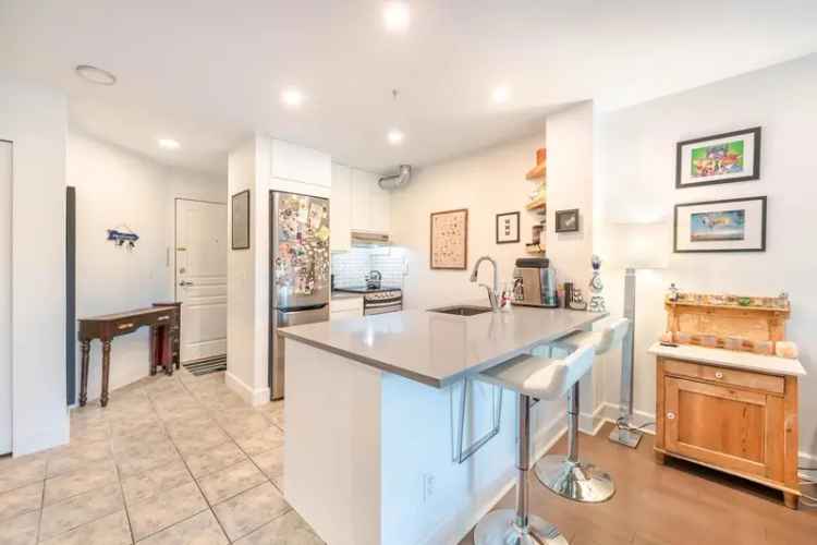 Kitsilano Condo for Sale 1 Bed + Den 709 Sqft