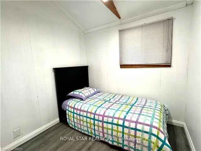 House For Sale in Tobermory, Ontario