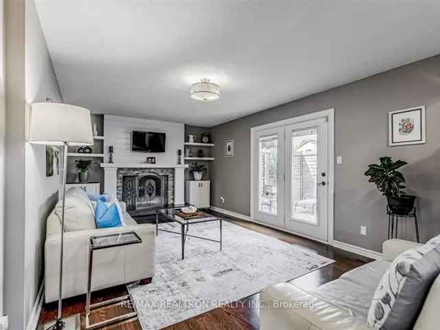 5 Level Sidesplit in Huron Park 2800 sq ft 3 1 Bedrooms Updated Kitchen