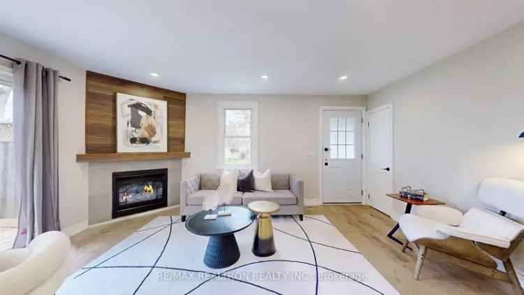 Fully Renovated Raised Bungalow in Newmarket
