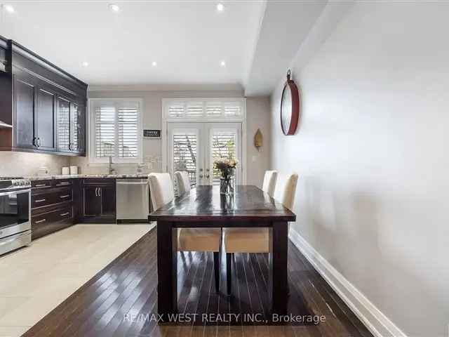 House For Sale in Toronto, Ontario