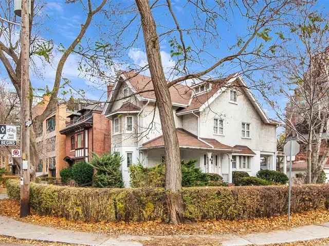 House For Sale in Toronto, Ontario