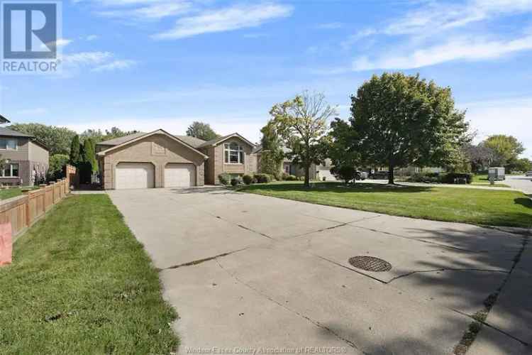 Dream Home 3200 sq ft Pool Hot Tub Huge Lot