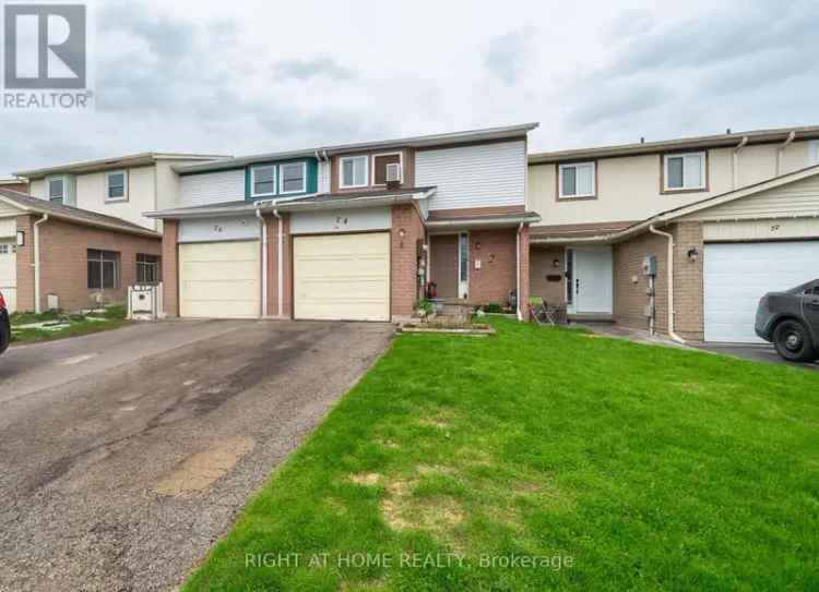 3-Bedroom Freehold Townhome in Barrie - Family-Friendly Neighbourhood