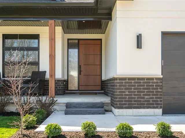 Custom Built Oversized Bungalow Fonthill 3480 Sqft 4 Beds 35 Baths