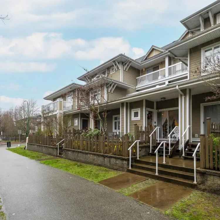 1 Bed 1 Bath Townhouse near Royal Oak Skytrain