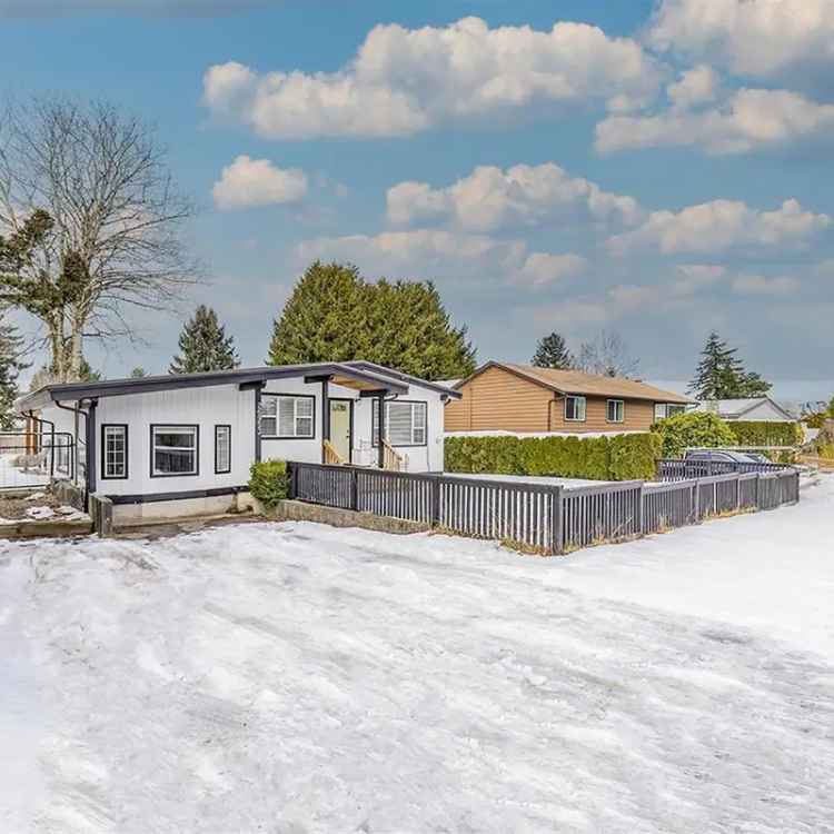 3-Bedroom Rancher in Aldergrove Langley Near Schools and Amenities