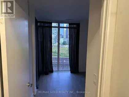 1 room apartment of 285 m² in Toronto