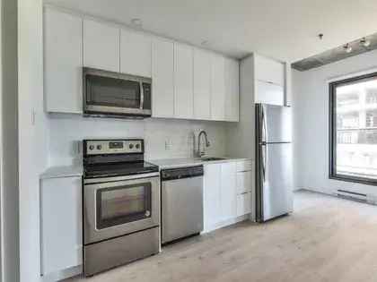 1 room apartment of 72 m² in Montreal