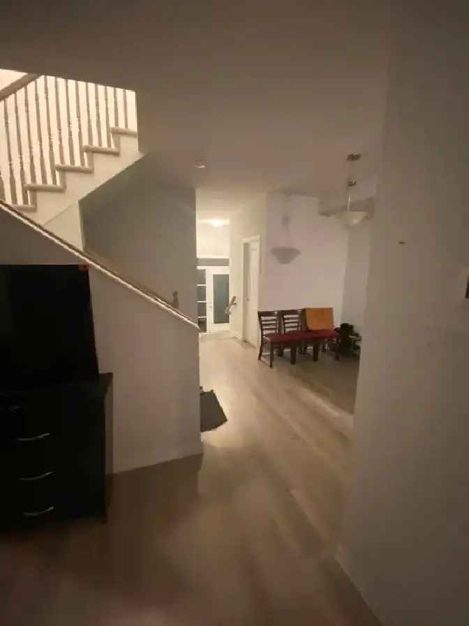 Beautiful home for rent in barrhaven