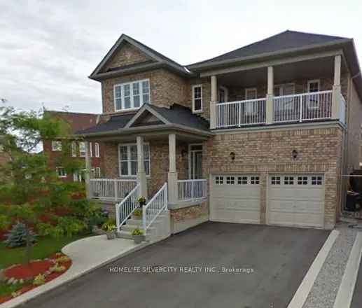 House For Sale in Brampton, Ontario