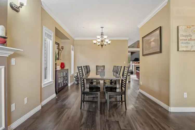 Pitt Meadows Family Home Near Parks and Trails