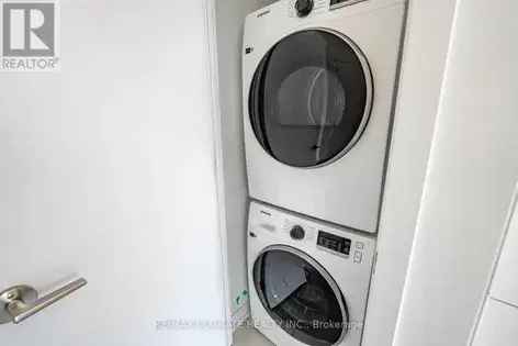 1 Bedroom Condo in Toronto near Distillery District