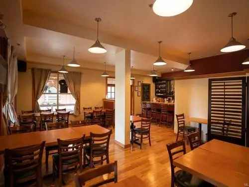 Restaurant For Sale in Nanaimo BC - Turnkey Business Opportunity