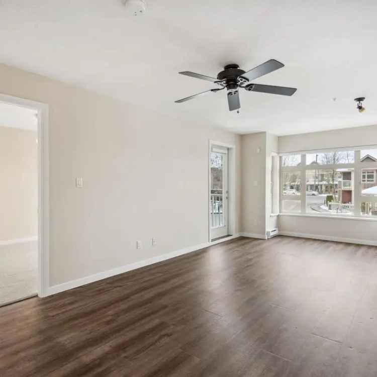 2-Bedroom Corner Suite near Royal Oak SkyTrain