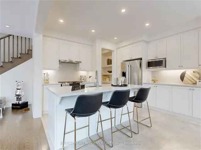 House For Sale in 10, Mary Roman Avenue, Markham, Ontario