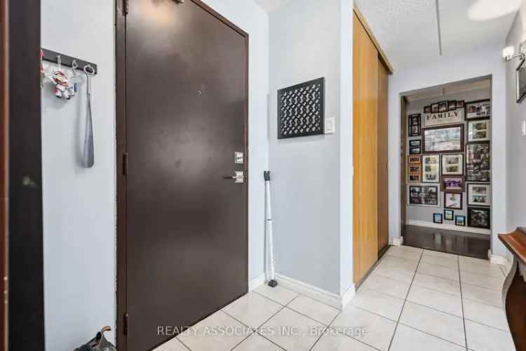 2 Bedroom Condo near Kennedy Commons - Open Concept and Bright