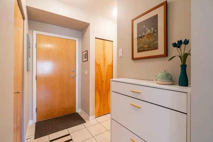 Kitsilano Condo for Sale 1 Bed + Den Arbutus Walk