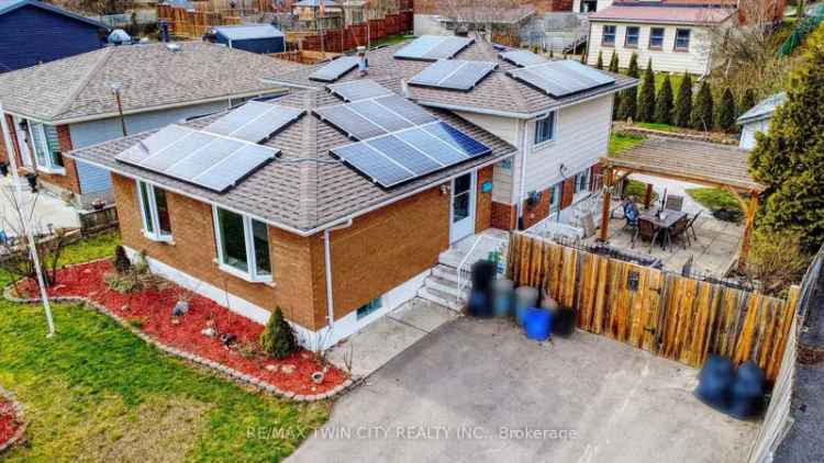 Luxury 5-Bedroom Backsplit Simcoe Family Home Near Golf Parks Schools