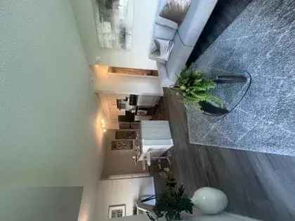 1 room apartment of 70 m² in Edmonton