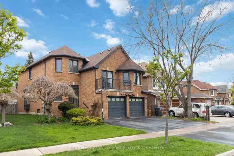 4 Bedroom House in Mississauga near Square One