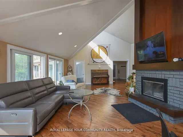 Stunning Renovated Bungalow on 9.93 Acres Backing Onto York Regional Forest