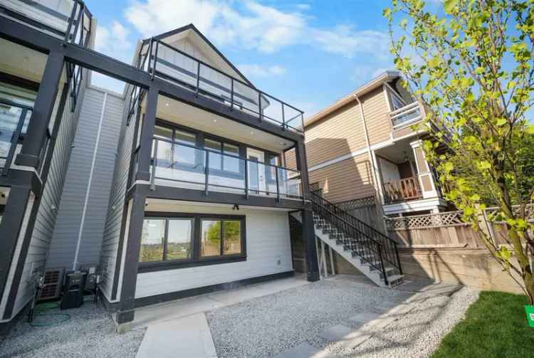 1923 River Drive New Westminster Family Home with River Views