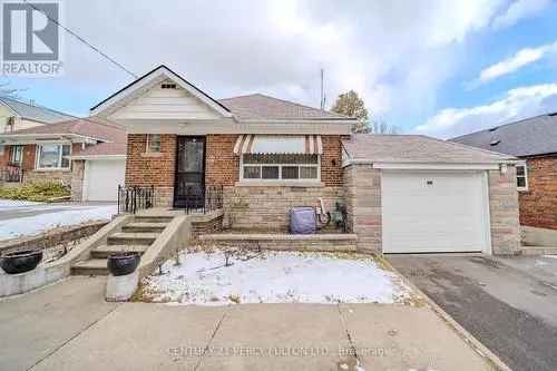 House For Sale In Cliffside, Toronto, Ontario