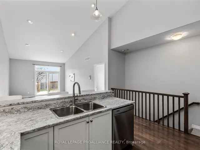 Townhouse For Sale in Belleville, Ontario