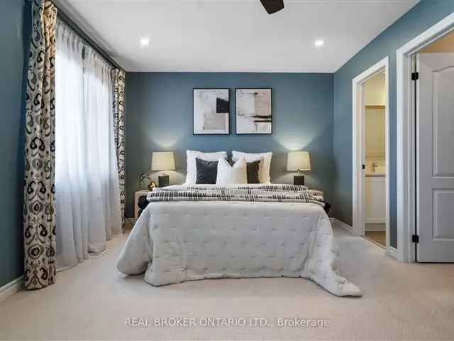 Uxbridge Freehold Townhome 3 Bed 4 Bath 2100 sq ft