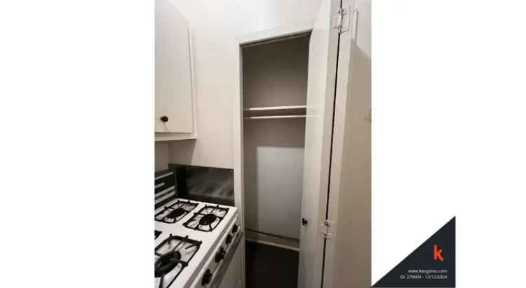 Studio For Rent in Montreal, Quebec