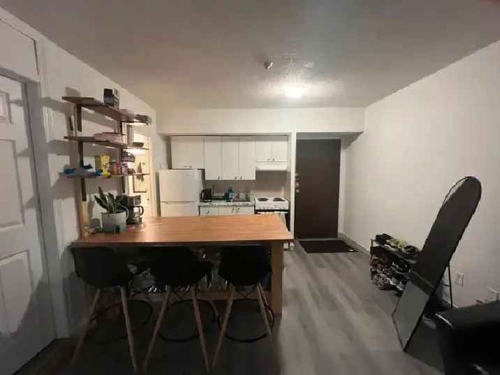 Rent 3 Bedroom Apartment Downtown Toronto with Luxurious View