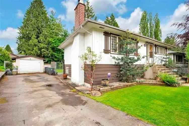 4 Bedroom House with Huge Lot and Potential Rental Suite