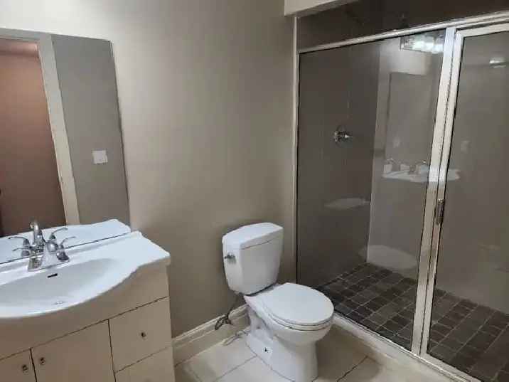 Room for Rent Near Downtown Calgary and SAIT