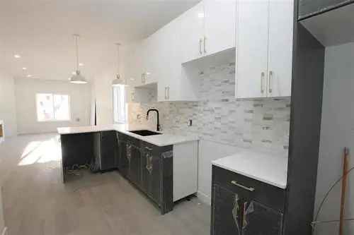 New 3 Bed 25 Bath Home in Winnipeg