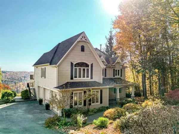 Two or More Storey House for Sale Laurentides Triple Garage