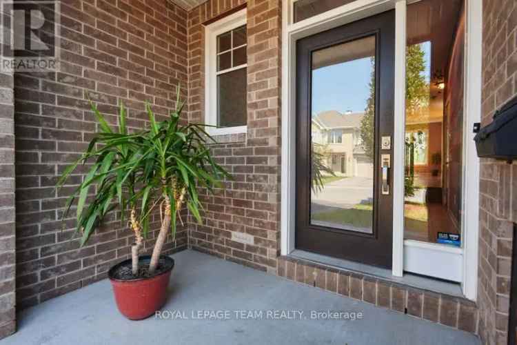 Findlay Creek 3-Bedroom Townhouse with Solar Panels and Heat Pump