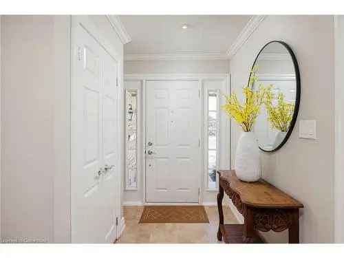 Elegant 4-Bedroom Home in Southeast Oakville