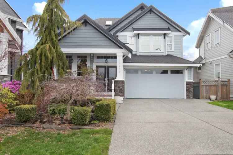 Stunning 5 Bed 6 Bath Home in Summerfield South Surrey