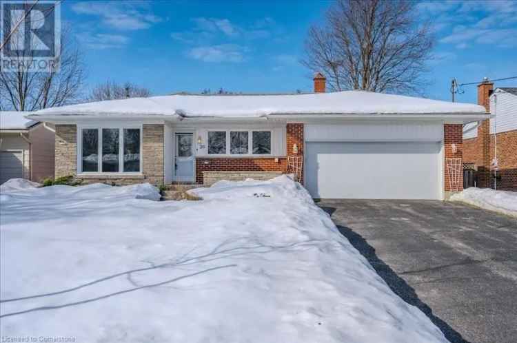 House For Sale in 26, Day Street, Cambridge, Ontario