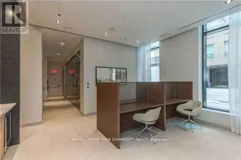 2 rooms apartment of 421 m² in Toronto