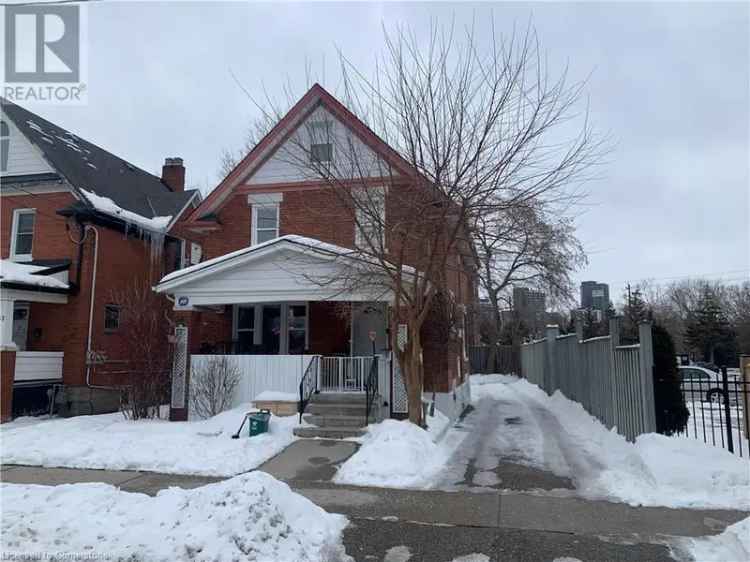 Duplex For Sale in 54, Laurel Street, Waterloo, Ontario