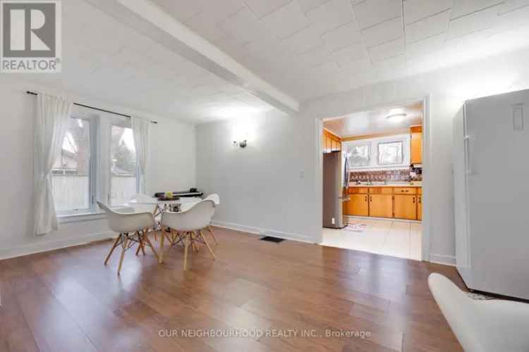 Charming 3-Bedroom House in Ridgeway with Large Lot and Energy-Efficient Windows