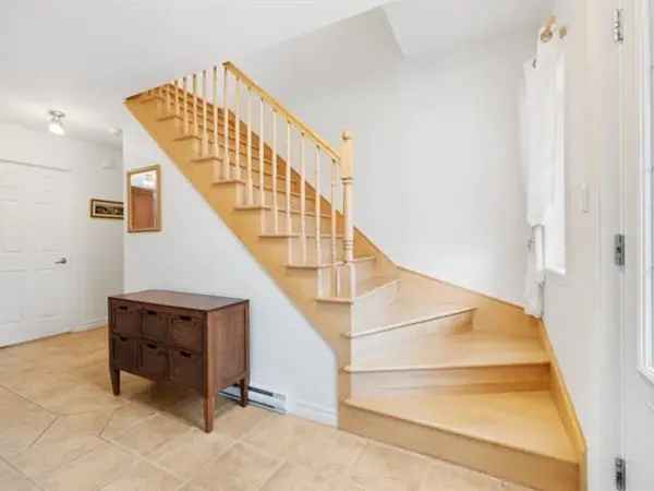 4-Bedroom Cottage for Sale Quebec South Shore