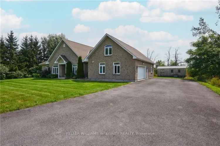 House For Sale in South Stormont, Ontario