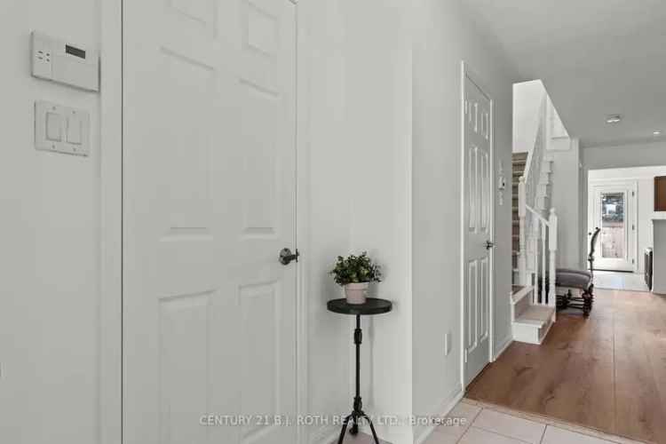 Upgraded 3-Bedroom Townhome Near Barrie South GO Train