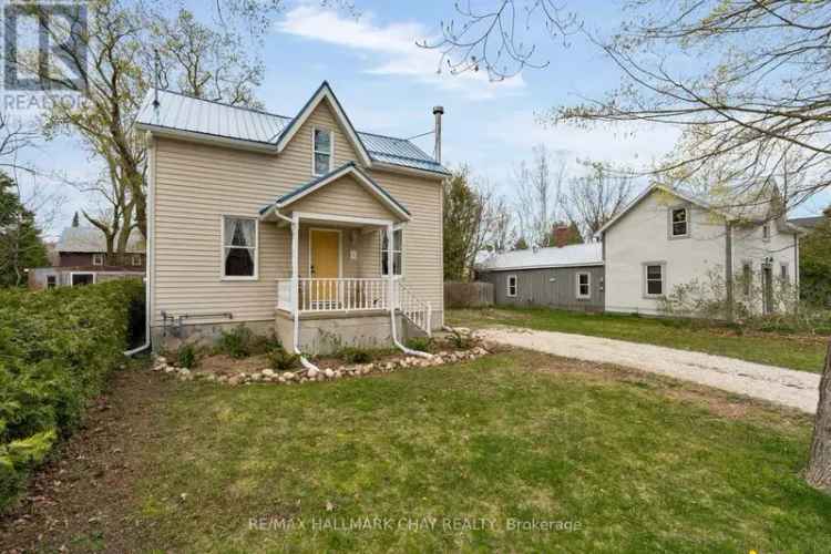 3-Bedroom Home in Creemore with Large Barn